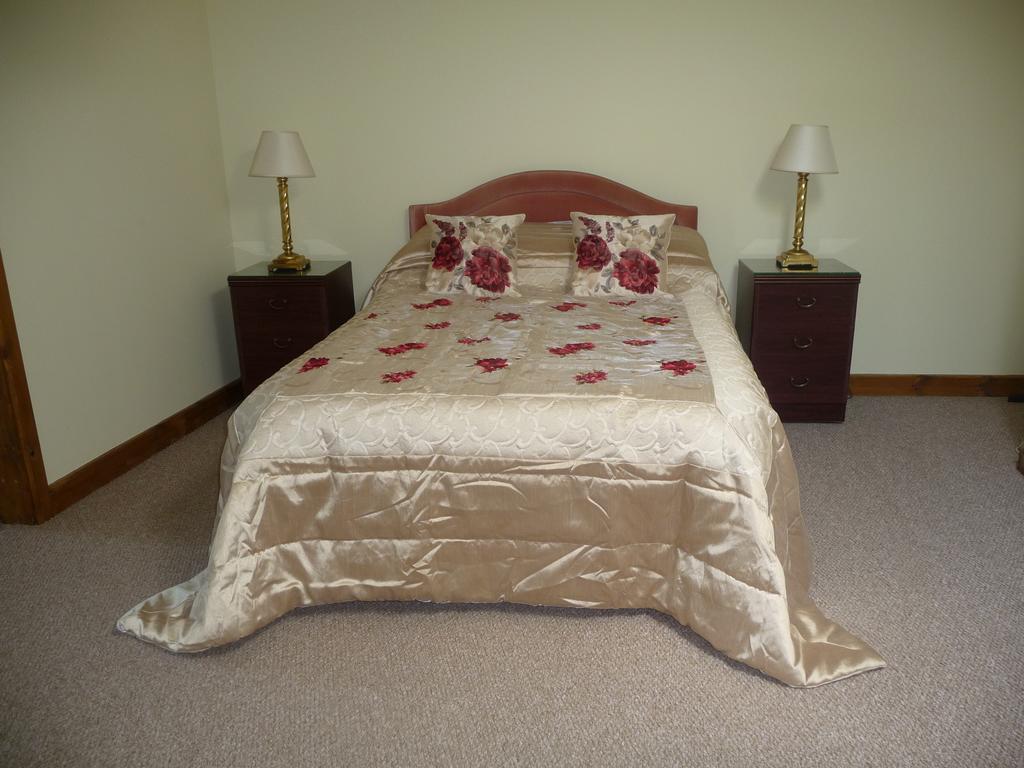 Ivy Hall Wootton Bridge  Стая снимка